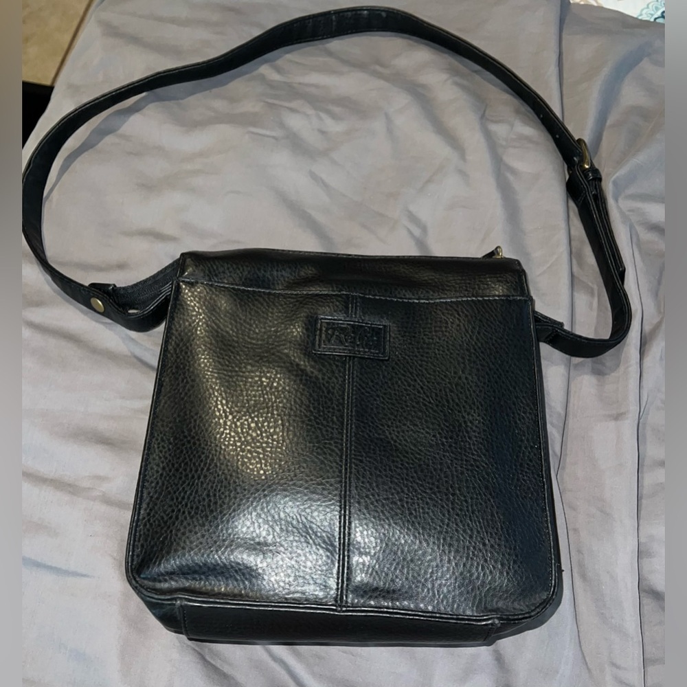 Relic Black Classic Shoulder Bag